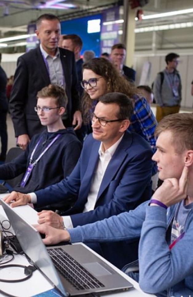 Premier wziął udział w hackathonie - HackYeah 2019