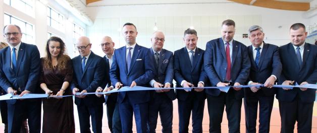 Rządowe Inwestycje w Oświacie - otwarcie hali sportowej w Rykach